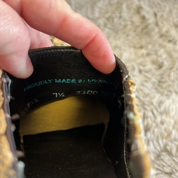 Lane booties - Picture 7 of 7